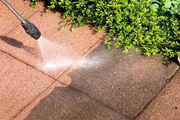 Garage Pressure Washing in Walled Lake, MI